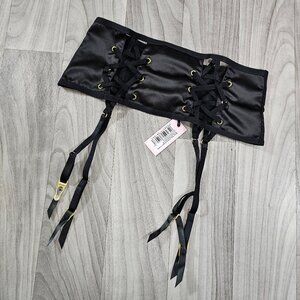 NWT Bettie Page X Playful Promises Seraphina Black Strappy Garter Belt Size 8 US
